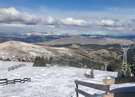 Great divide montana - Covering over 1,600 acres, the Great Divide was once a small but thriving ski area. Today, it is one of the best ski areas in Montana and it offers a small ski area feel, despite over 100 trails, bowl skiing and a whopping …